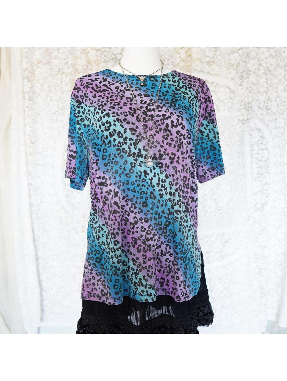 Vintage Leopard Print Tee Shirt Stretchy Lisa Frank Dopamine